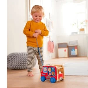 Haba Nachziehspielzeug Feuerwehrauto In Mehrfarbig 4 Haba Nachziehspielzeug Feuerwehrauto In Mehrfarbig – Bild 4