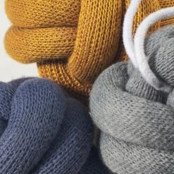 Baby Gym Spielzeug Knoten Blau | Grau | Curry - 3er Set -Stilvolles Kinderspielzeug nordic coast company baby gym spielzeug knoten blau grau curry 3er set 2